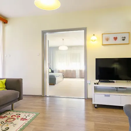 Carlo By Interhome Apartmán *